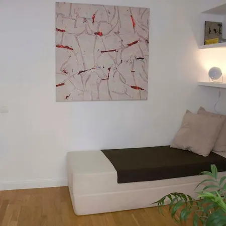 Apartment And Stylish *